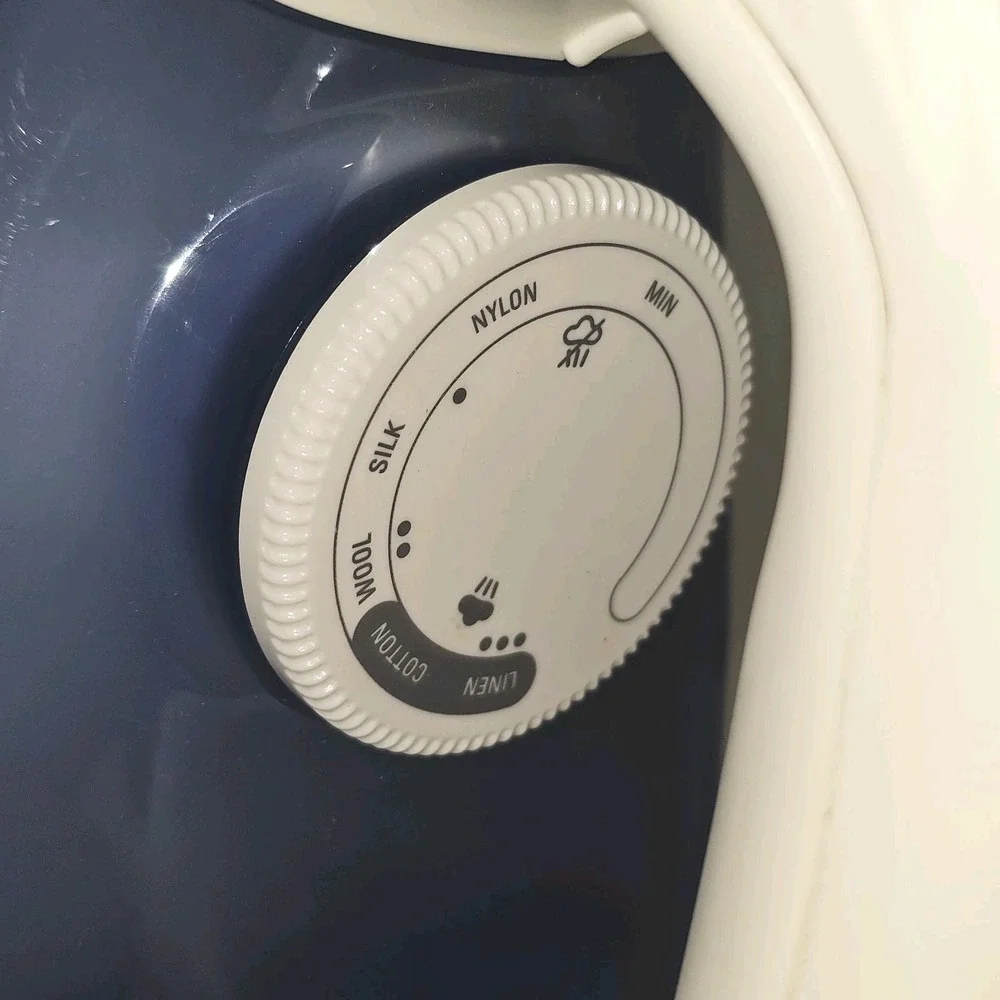 EUC Rowenta Effective Comfort, Model DW 2070 Steam Iron 1600 Watt *Tested Works*